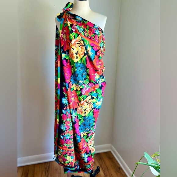 Saks Fifth Avenue Accessories - XL Silk Scarf, Made in Italy by Saldarini, Saks Fifth Avenue